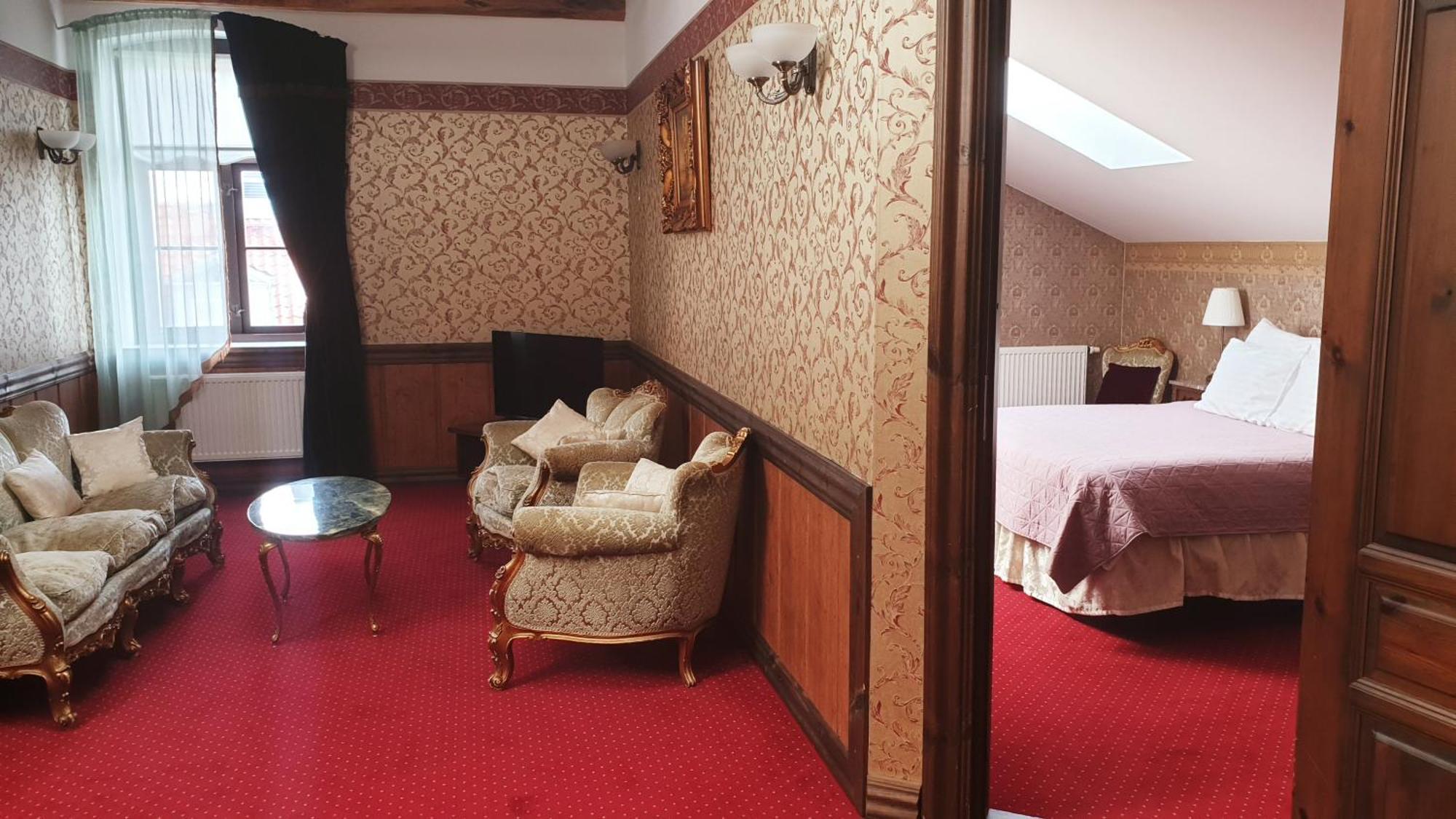 St. Peterburg Hotel Parnu Ngoại thất bức ảnh